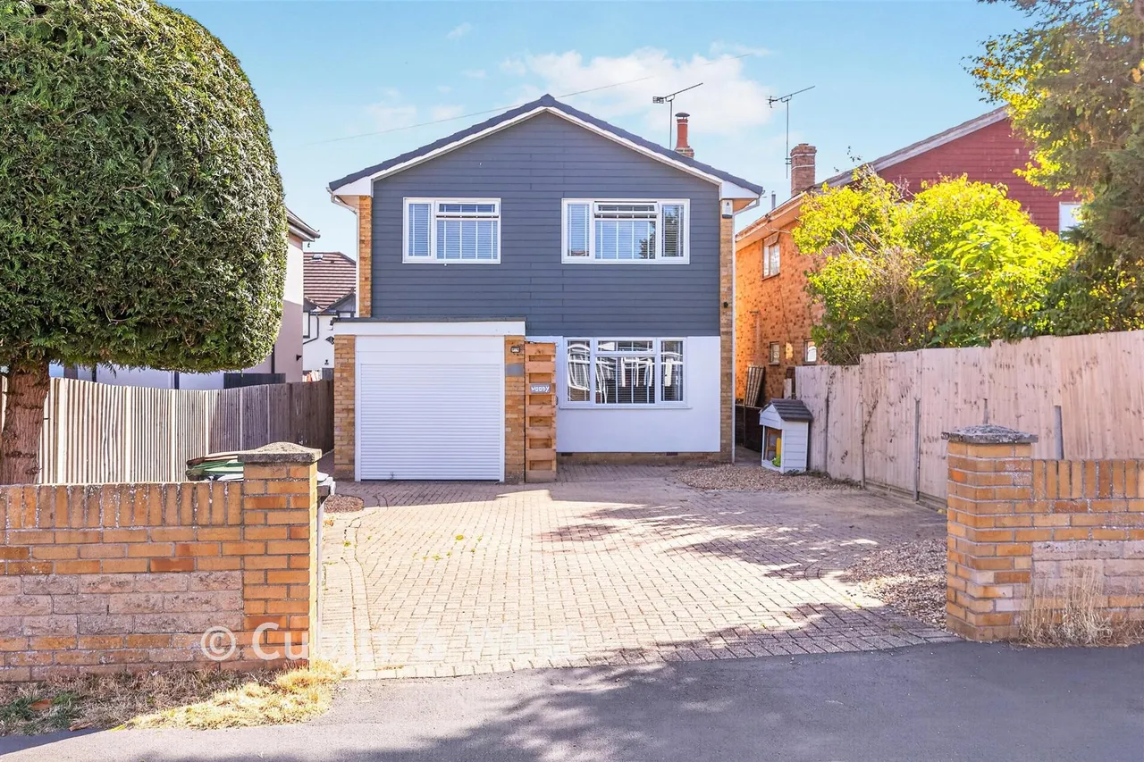 4 bed house for sale, Hulbert Road, Havant, PO9