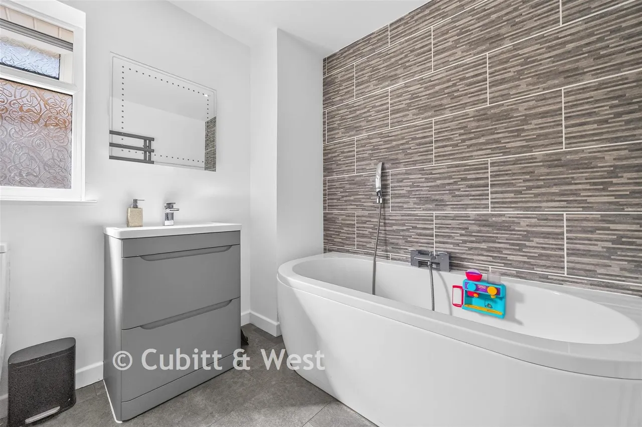 Hulbert Road, Havant, PO9, photo 14