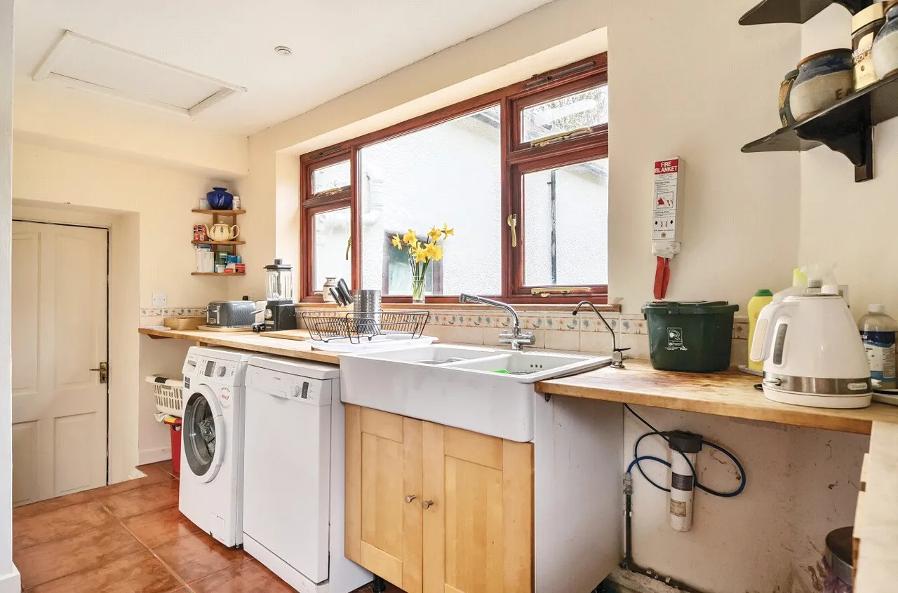 Llanynis, Builth Wells, Powys, LD2 3HH, photo 6