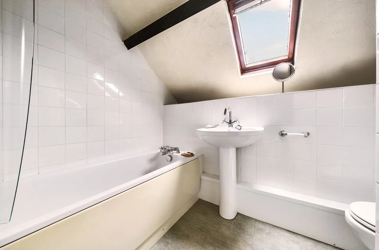 Llanynis, Builth Wells, Powys, LD2 3HH, photo 22