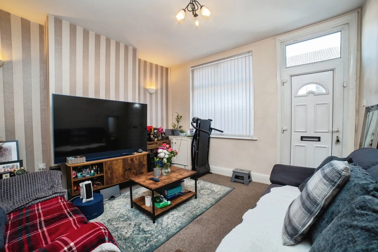 North Street, Sutton-in-Ashfield, Nottinghamshire, NG17, photo 2