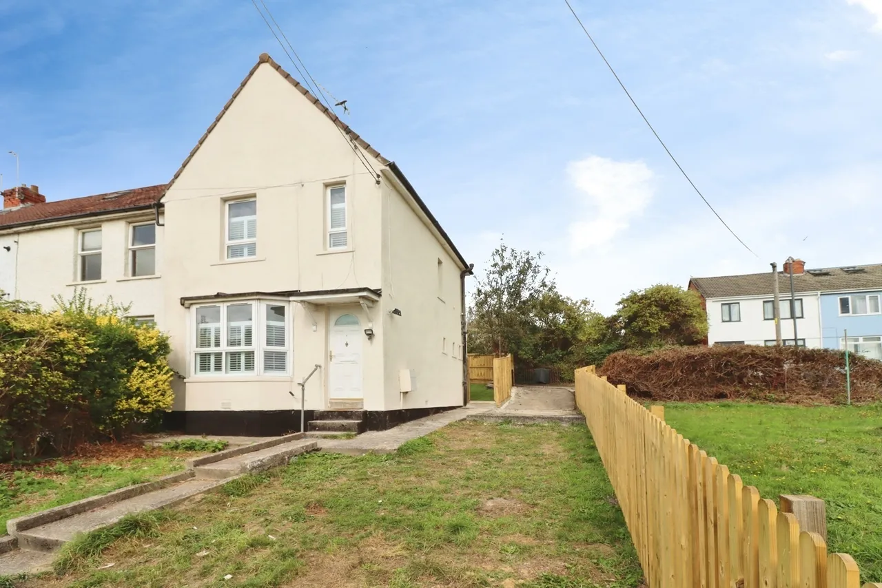 2 bed house for sale, Syston Way, Kingswood, BS15