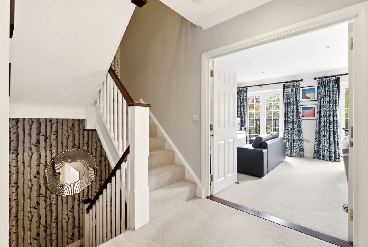 Beningfield Drive, London Colney, AL2, photo 12