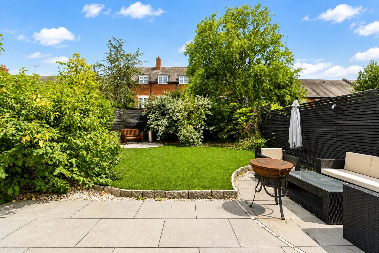 Beningfield Drive, London Colney, AL2, photo 3