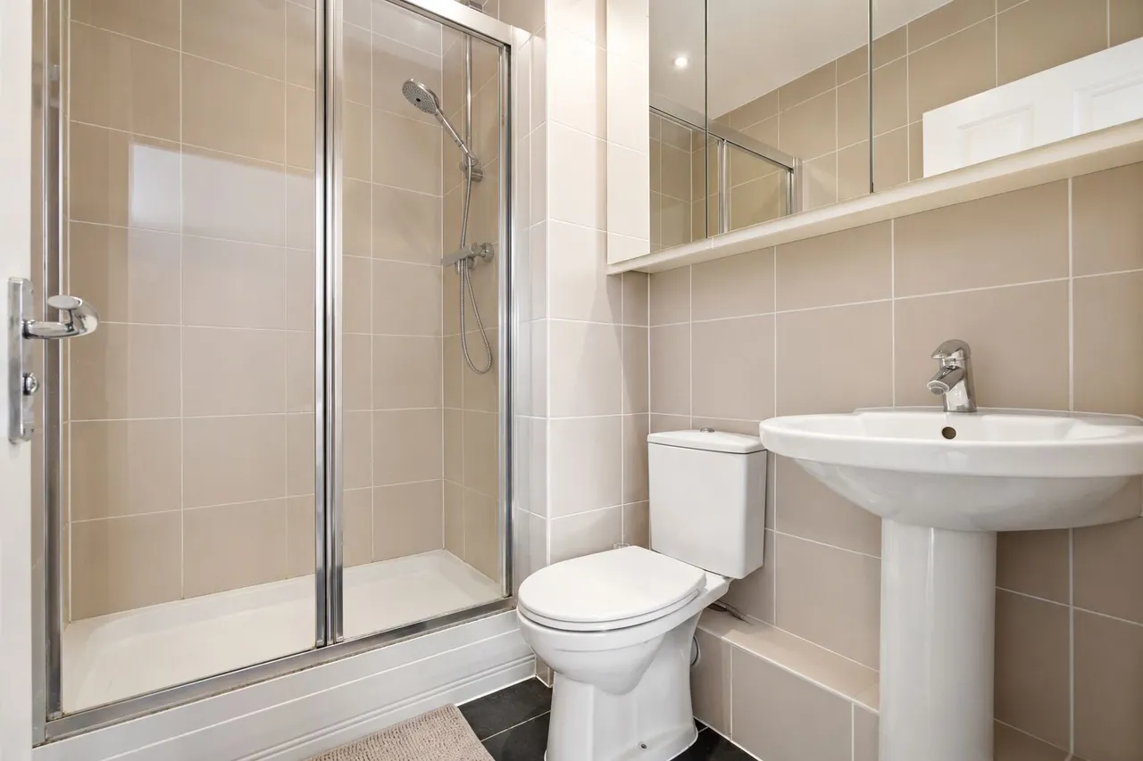 Beningfield Drive, London Colney, AL2, photo 20