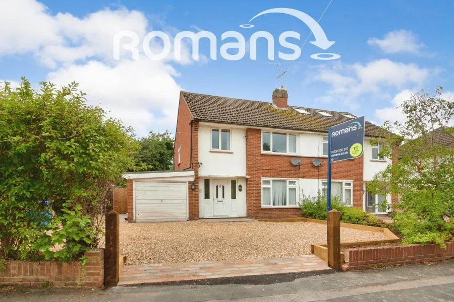 3 bed house to rent, Lynn Way, Farnborough, GU14