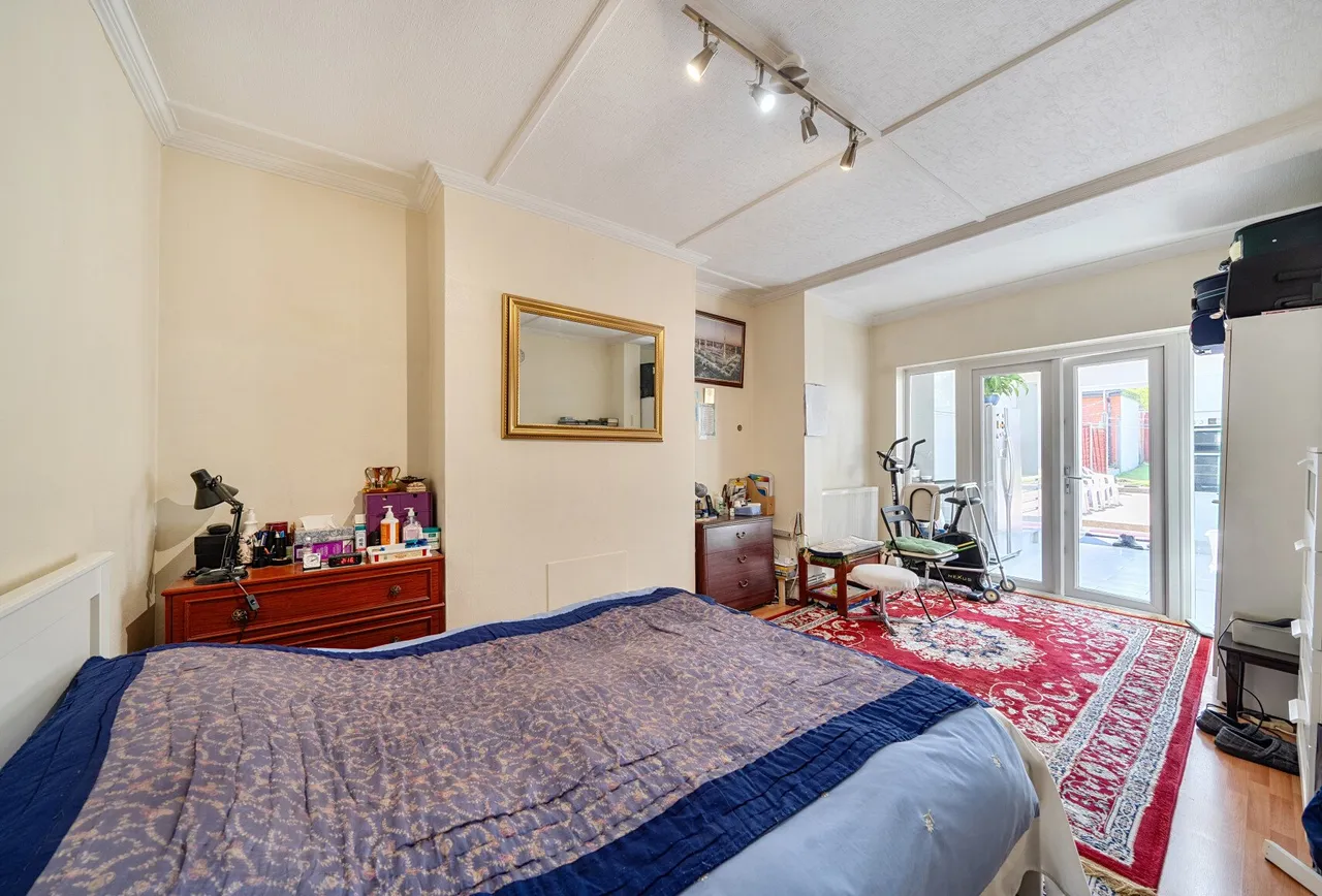 Rose Glen, London, NW9 0JS, photo 2