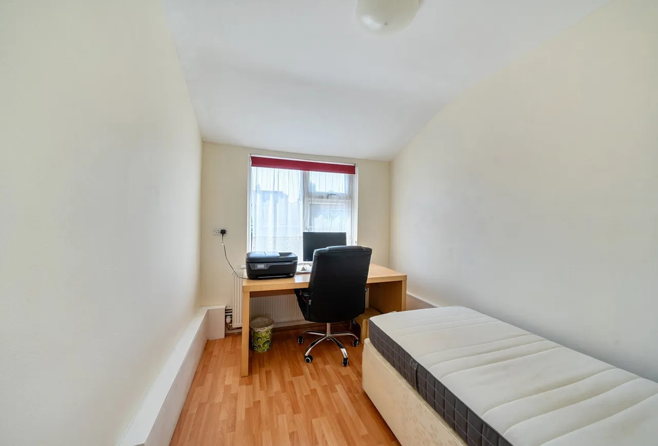 Rose Glen, London, NW9 0JS, photo 12