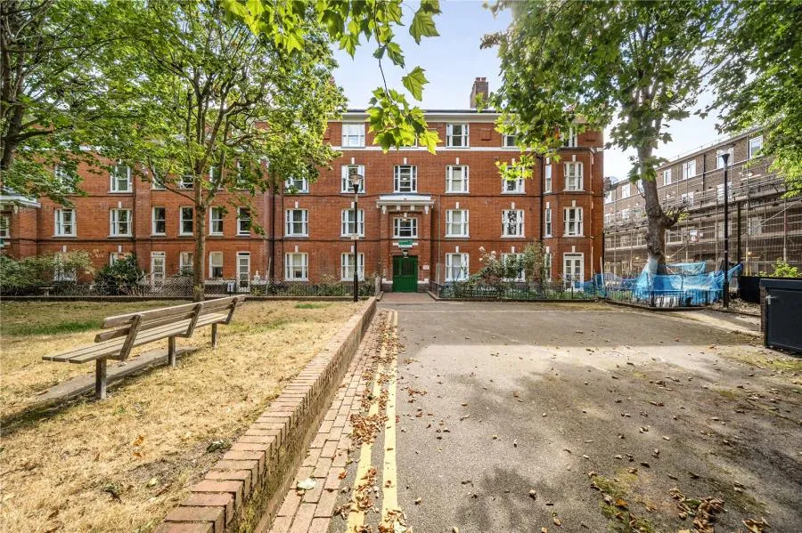 Peckett Square, Highbury Grange, N5, photo 10