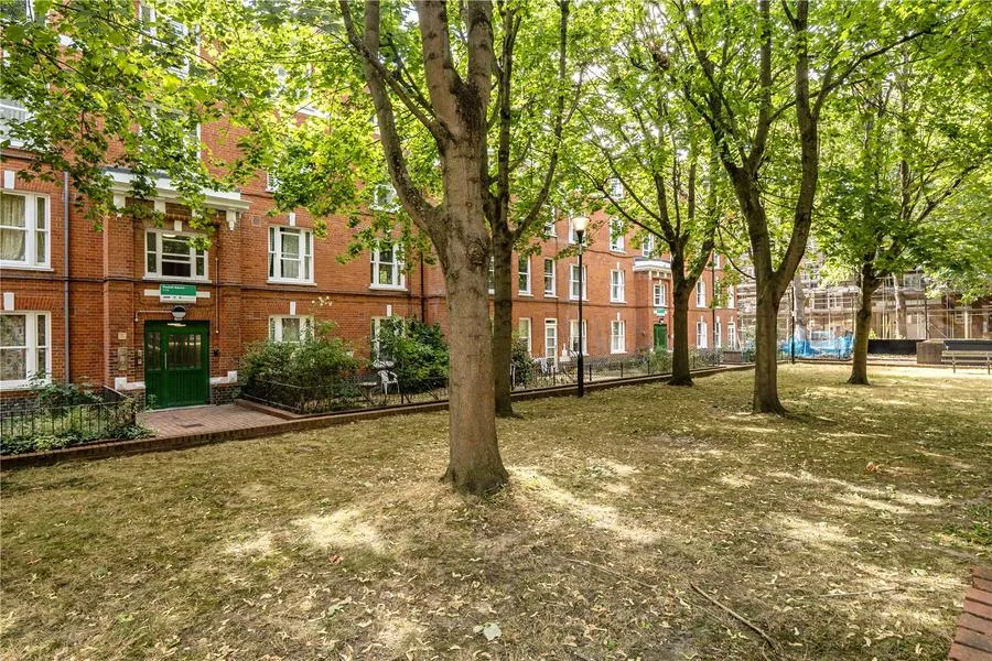 Peckett Square, Highbury Grange, N5, photo 18