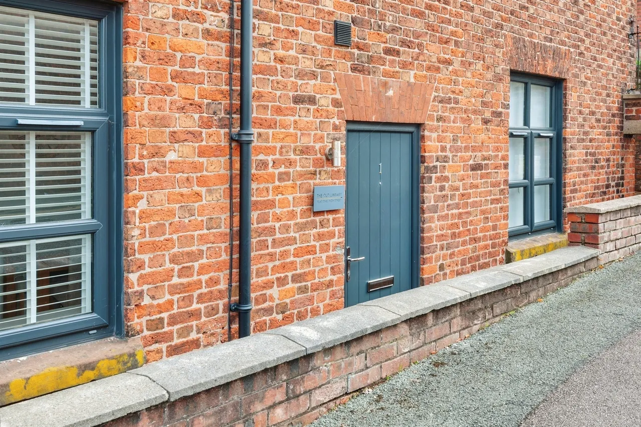 High Street, Frodsham, WA6, photo 4