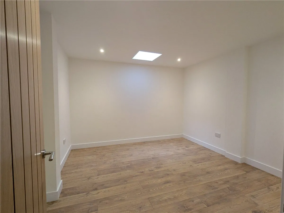 Staple Gardens, SO23, photo 5