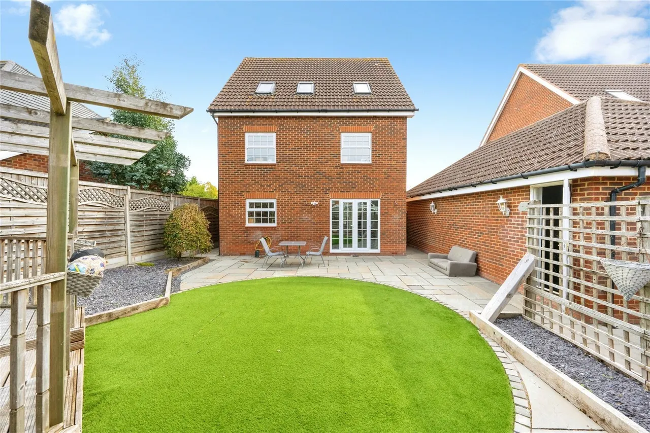 Nicolson Drive, Leighton Buzzard, LU7, photo 4