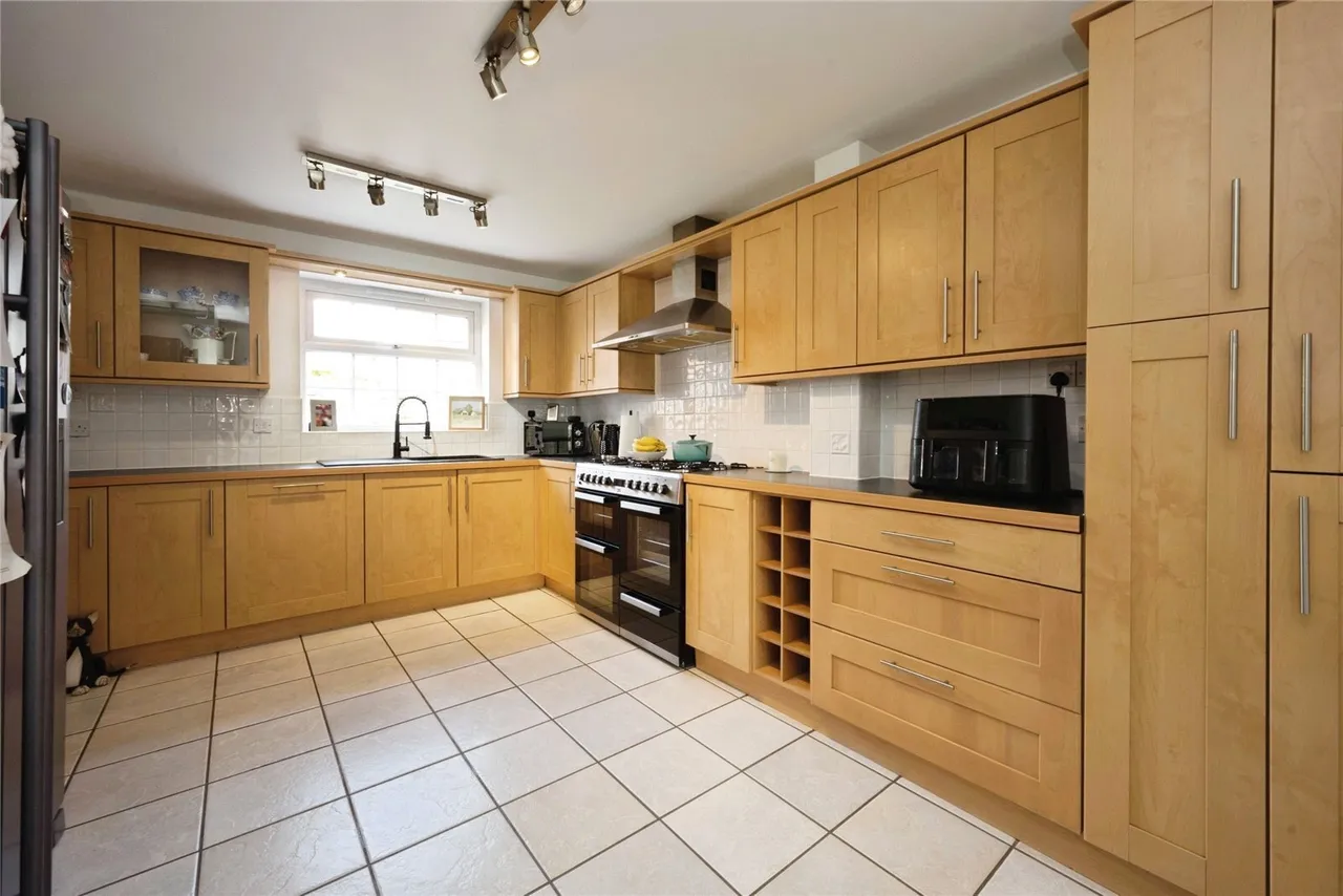 Nicolson Drive, Leighton Buzzard, LU7, photo 3