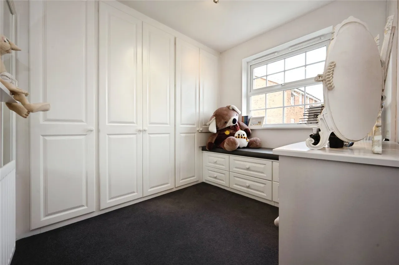 Nicolson Drive, Leighton Buzzard, LU7, photo 18