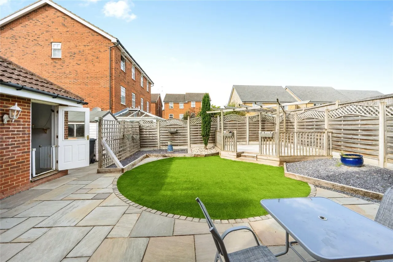 Nicolson Drive, Leighton Buzzard, LU7, photo 26