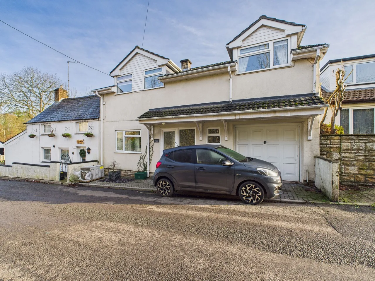 3 bed house for sale, Castle Hill, Raglan, NP15