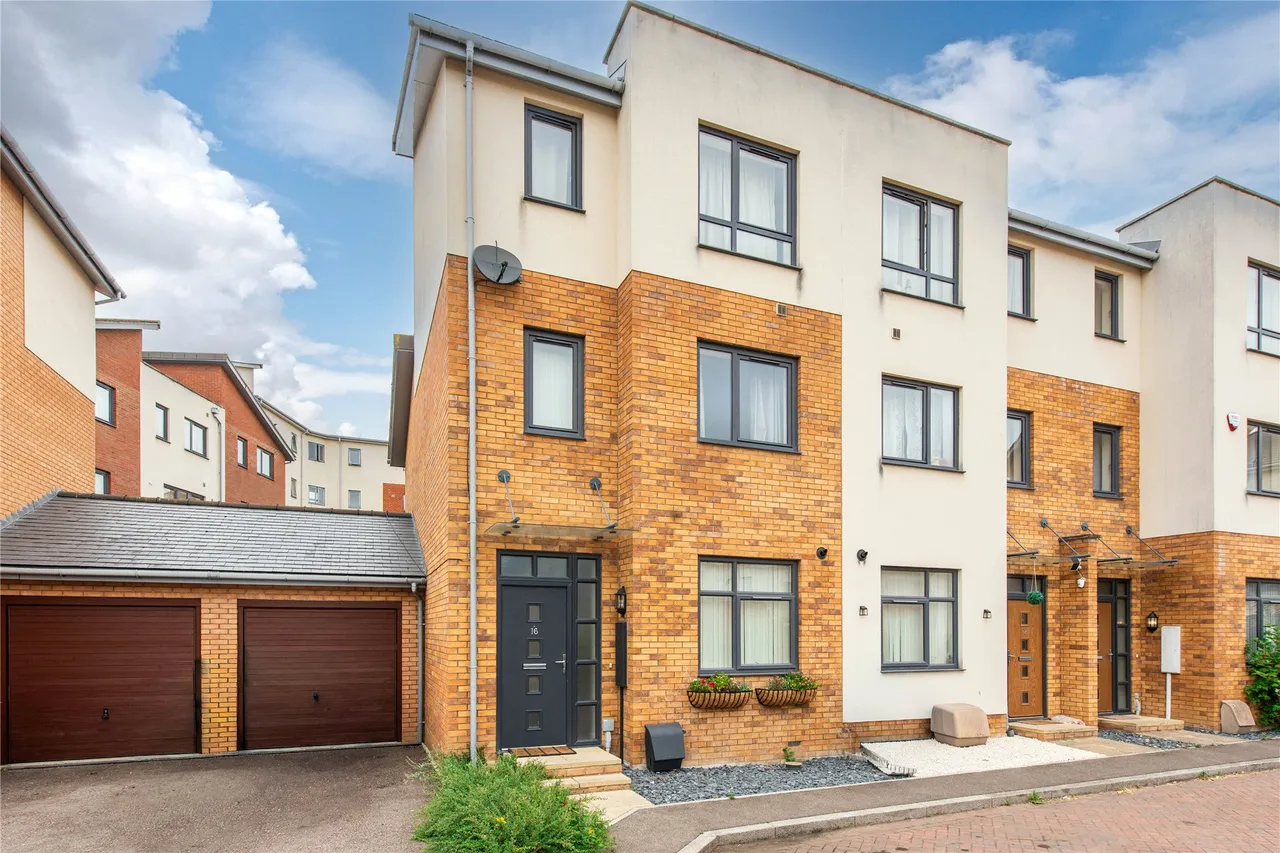 3 bed property for sale, Genesis Green, Ashland, MK6