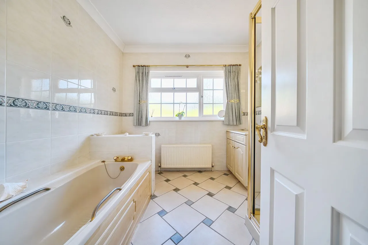 Sunset Lane, West Chiltington, RH20, photo 24