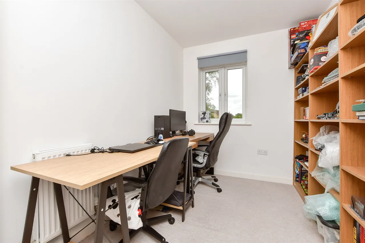 Saxon Way, Cliffsend, CT12, photo 8