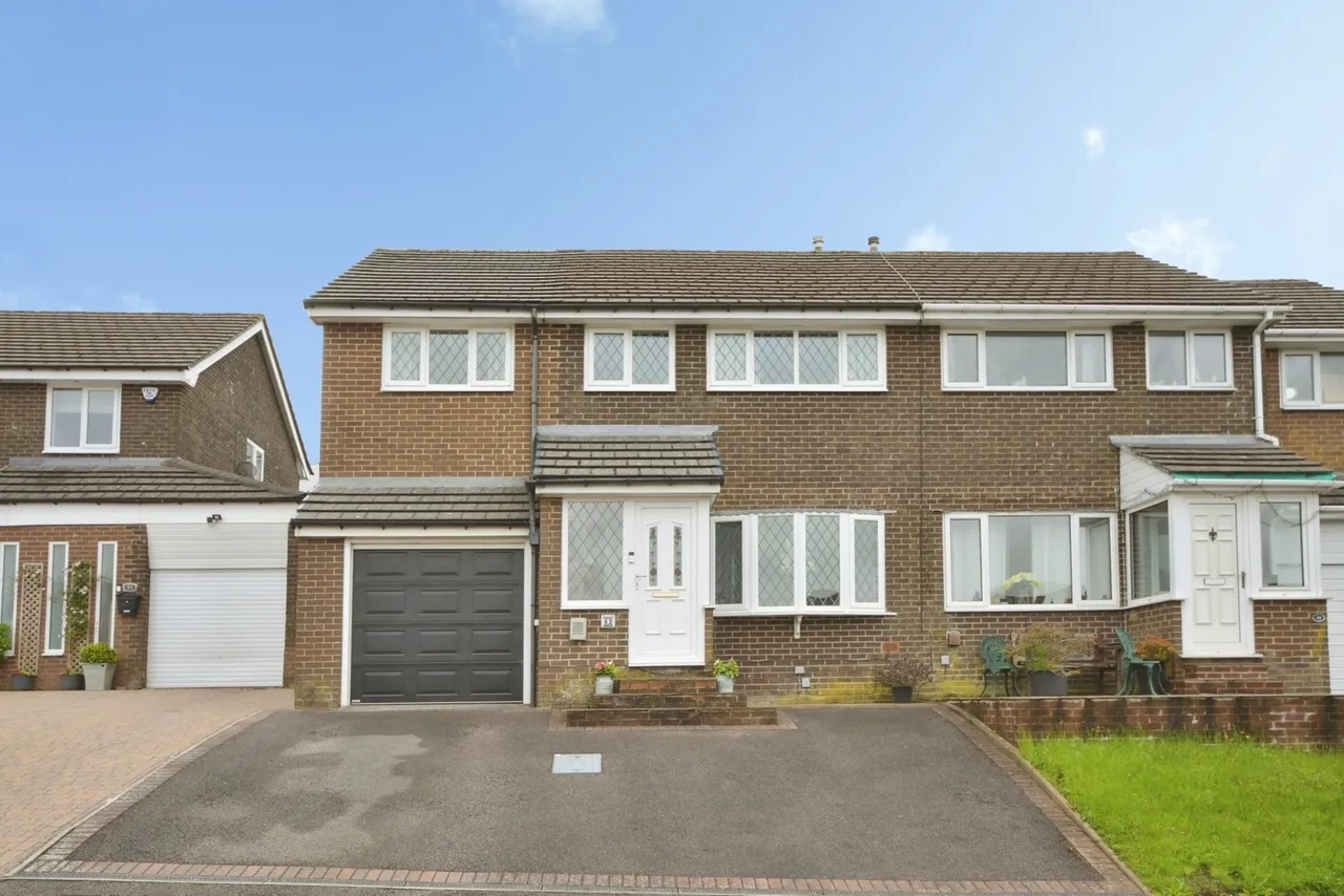 4 bed house for sale — Clifton Drive, Buxton, Derbyshire, SK17