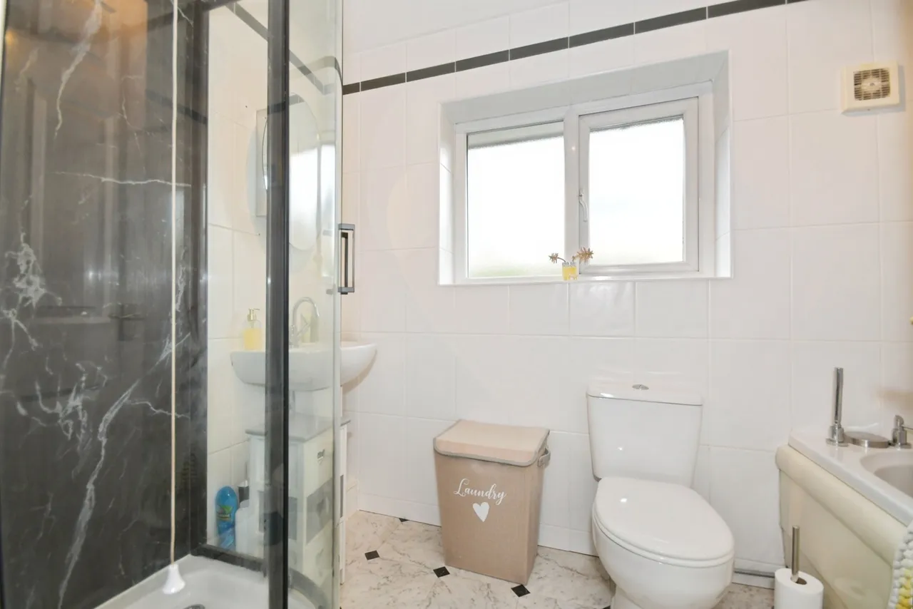 Clifton Drive, Buxton, Derbyshire, SK17, photo 20
