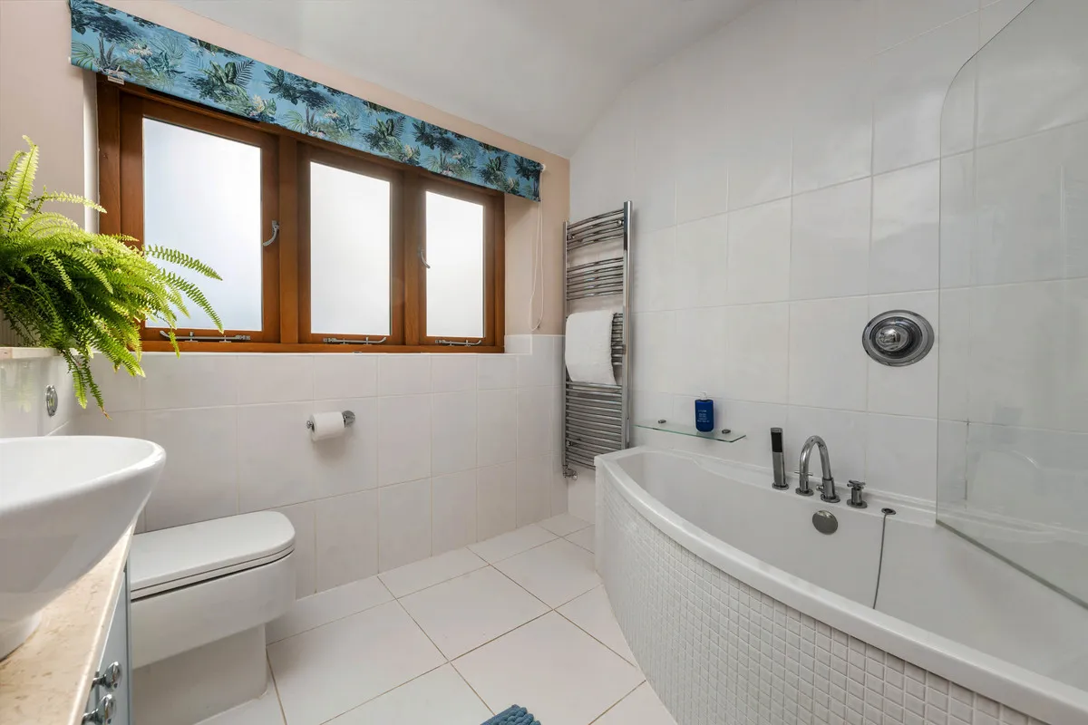 Maplewell Road, Woodhouse Eaves, LE12, photo 12