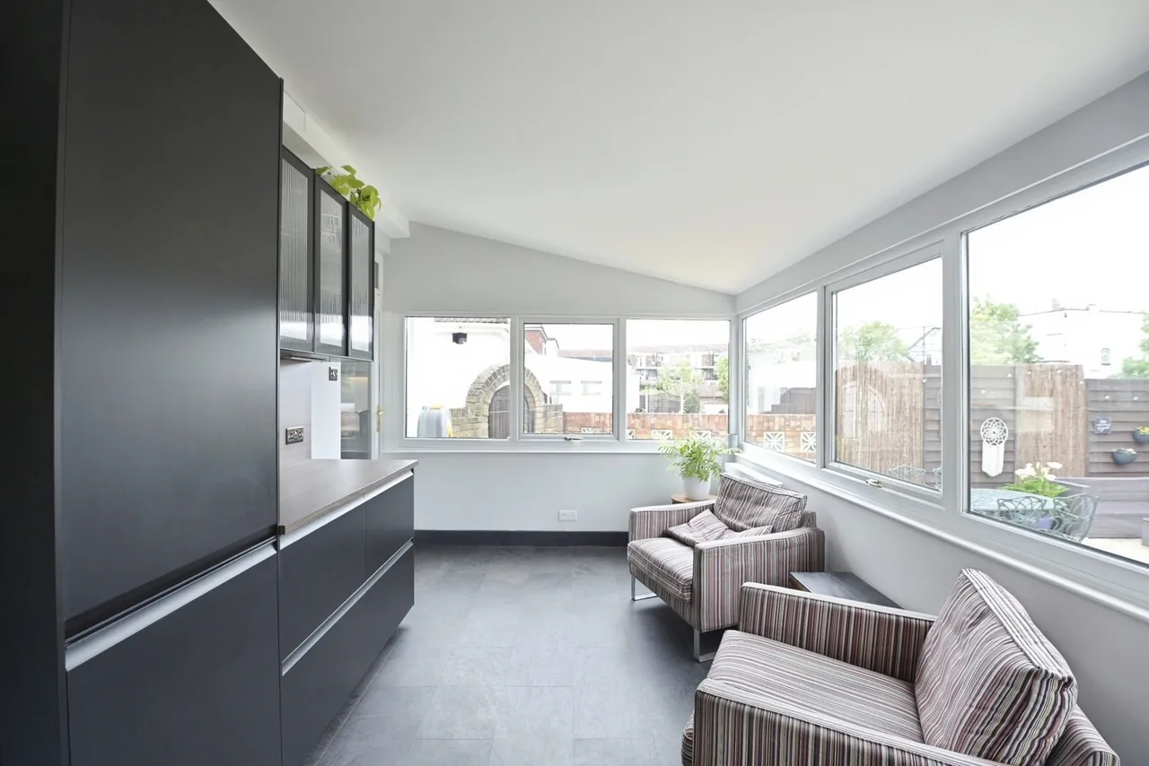 Heather Drive, Rise Park, Romford, RM1, photo 9