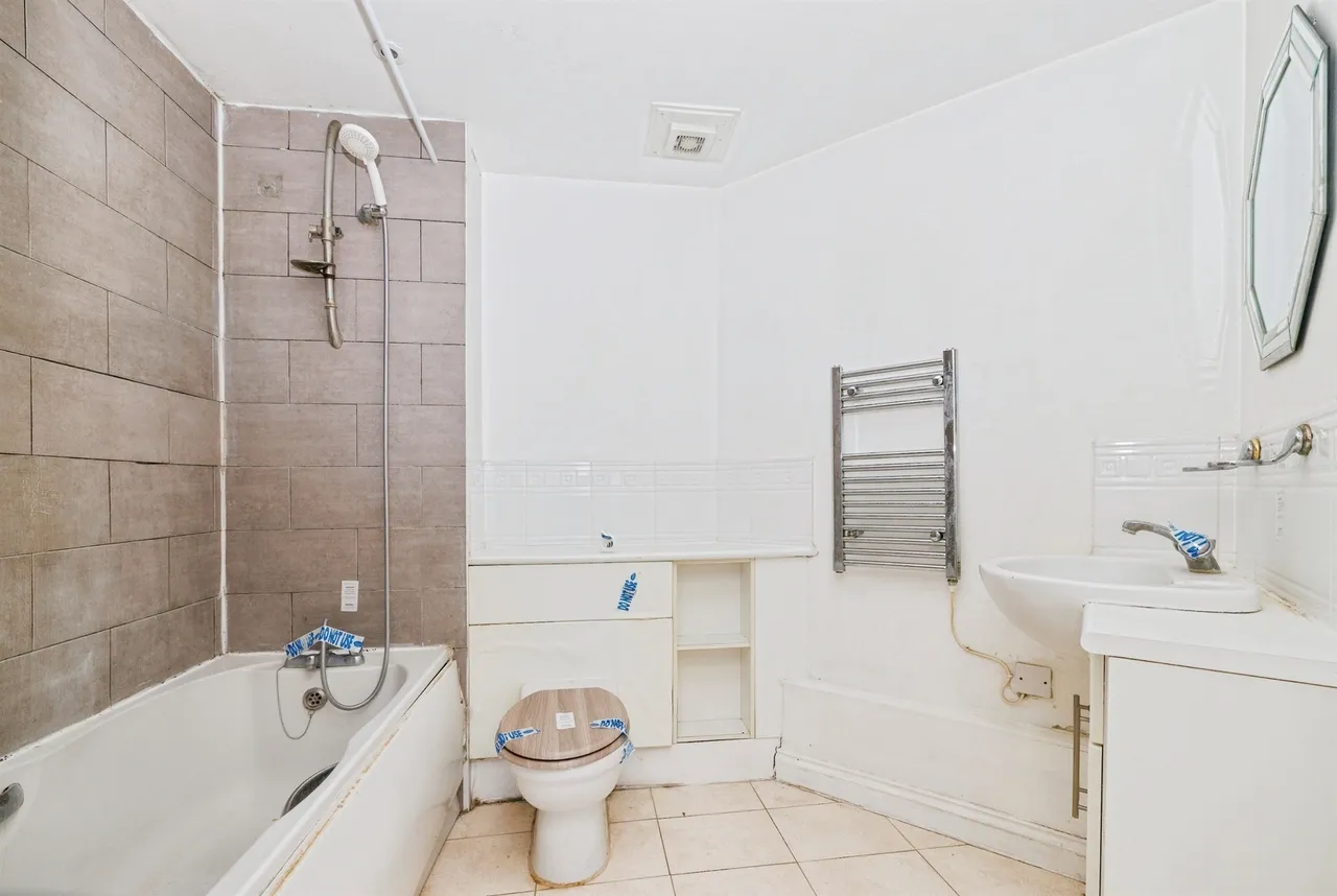 Loates Lane, Watford, WD17, photo 11