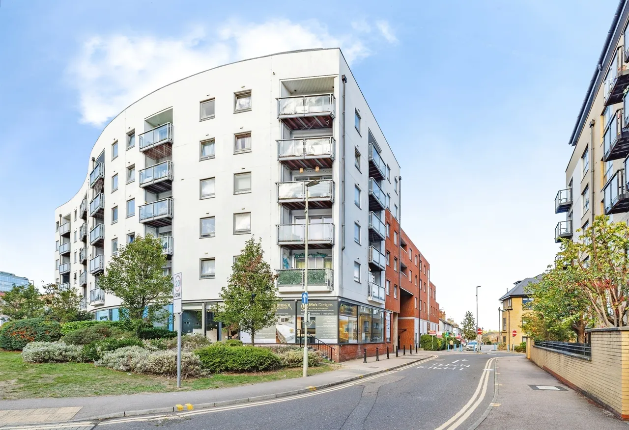 Loates Lane, Watford, WD17, photo 12