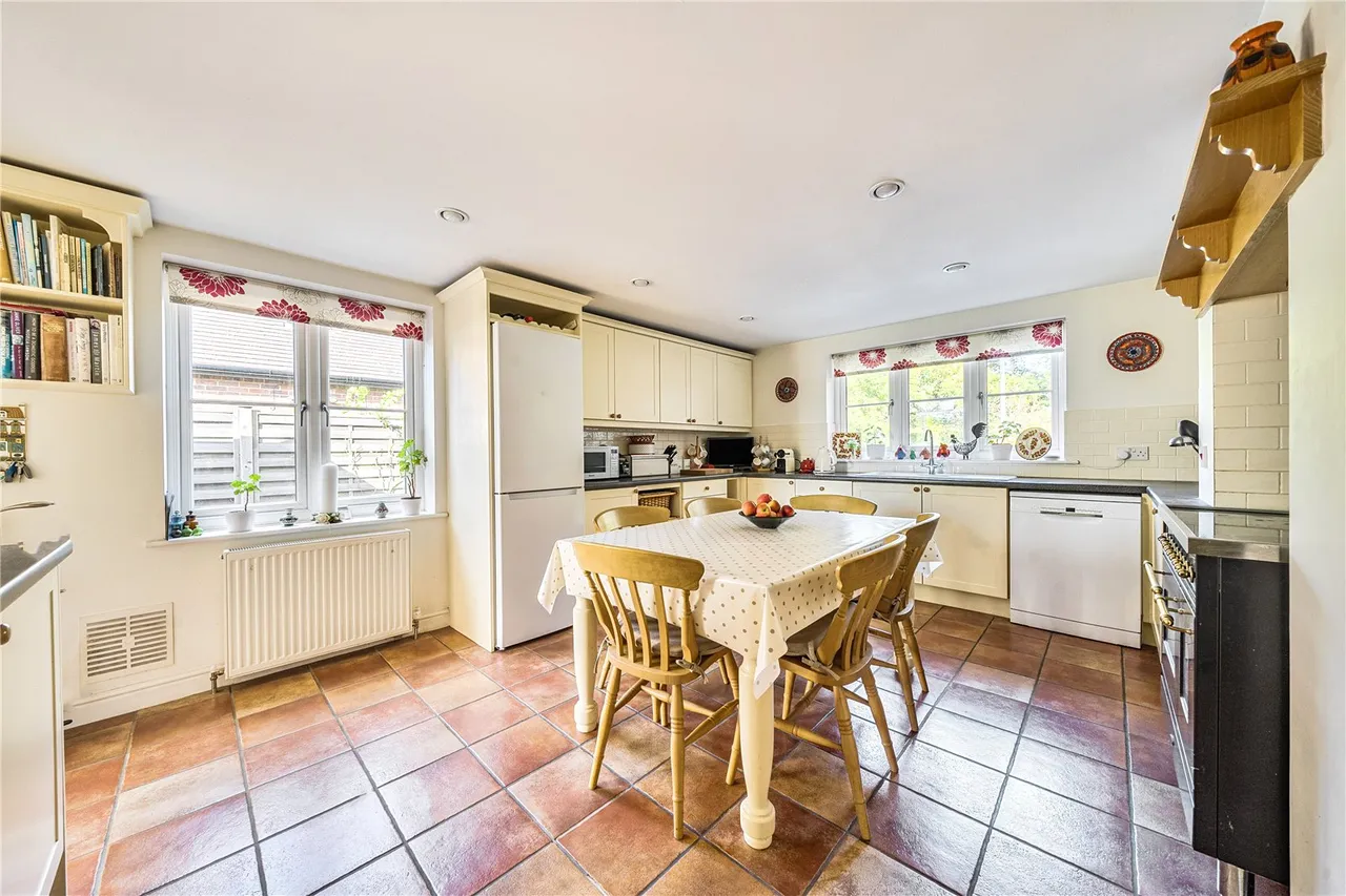 Belbins, Romsey, Hampshire, SO51 0PE, photo 8
