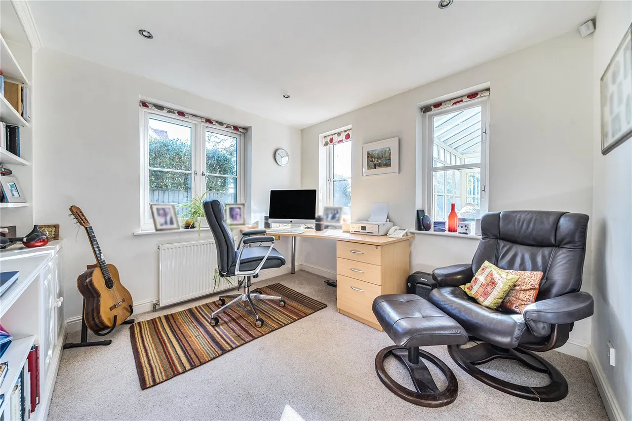 Belbins, Romsey, Hampshire, SO51 0PE, photo 13
