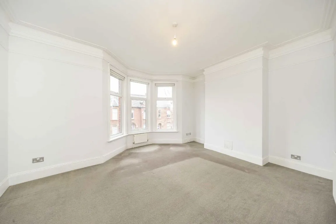Radbourne Road, SW12, photo 3