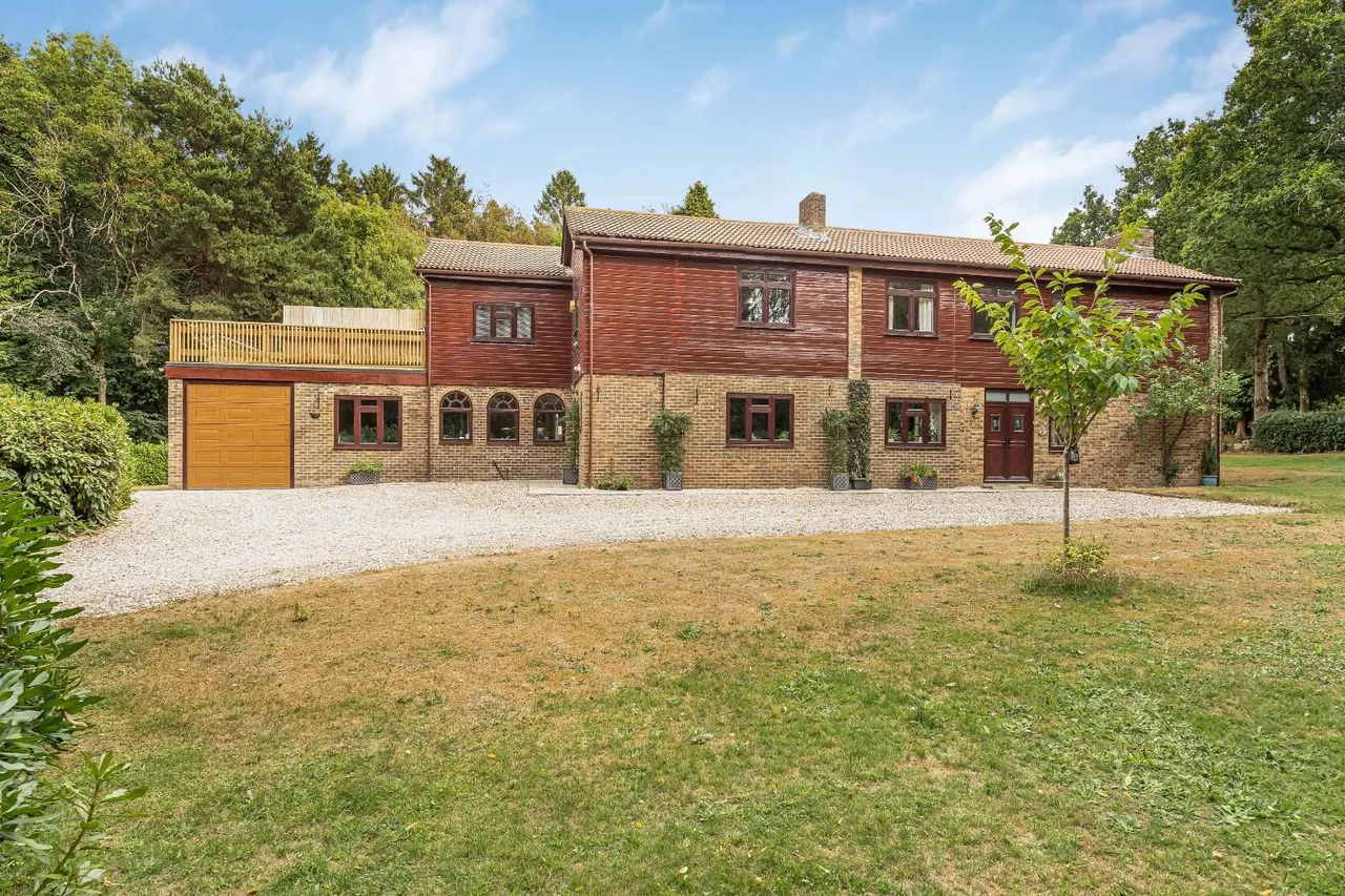 5 bed house for sale — Heath End, Petworth, West Sussex, GU28 0JG