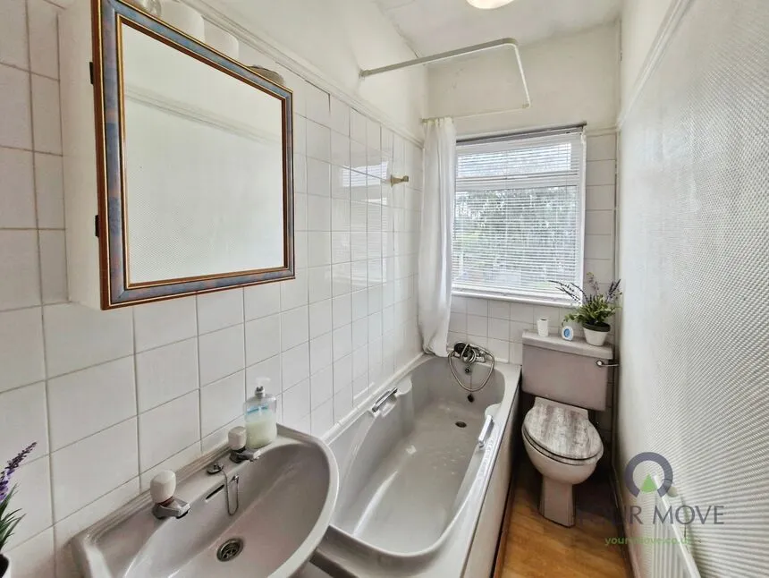 The Green, Thringstone, Leicestershire, LE67, photo 12