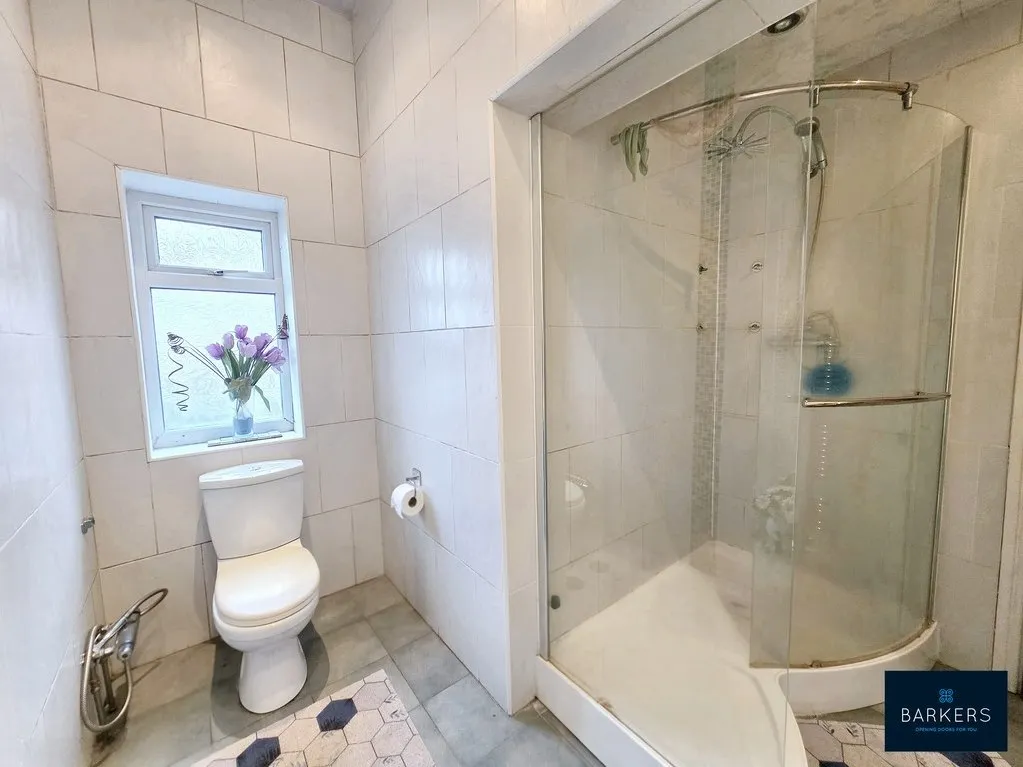 Halifax Road, Batley WF17 7RE, photo 18