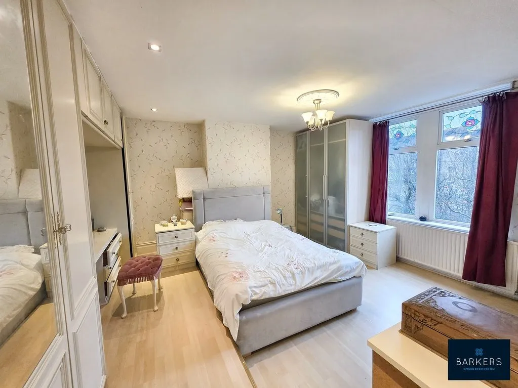 Halifax Road, Batley WF17 7RE, photo 13