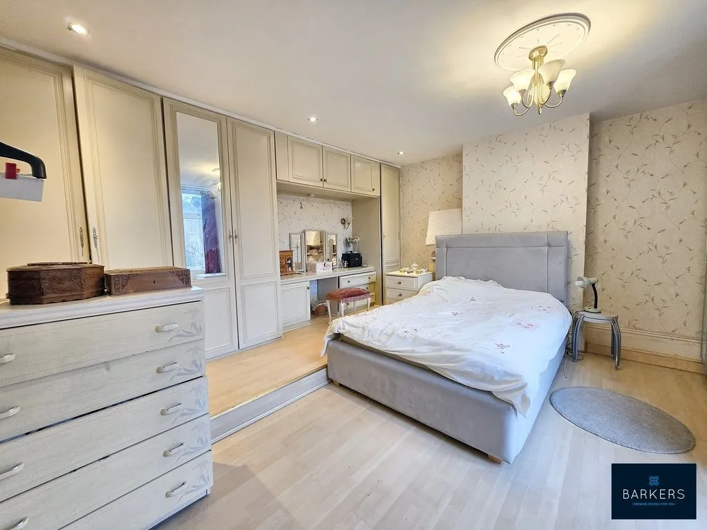 Halifax Road, Batley WF17 7RE, photo 14