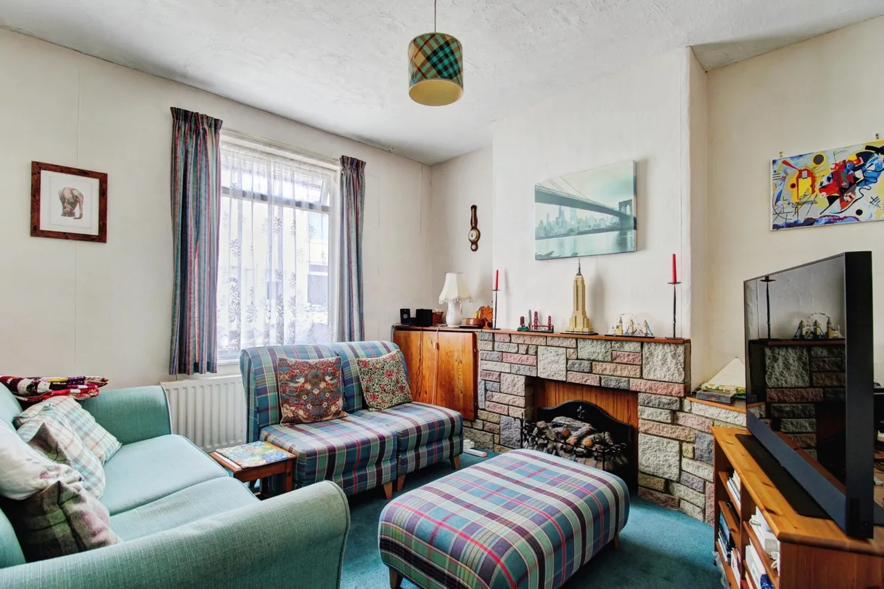 Cross Street, Tamworth, B77, photo 6