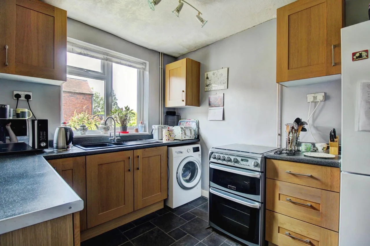 Cross Street, Tamworth, B77, photo 5