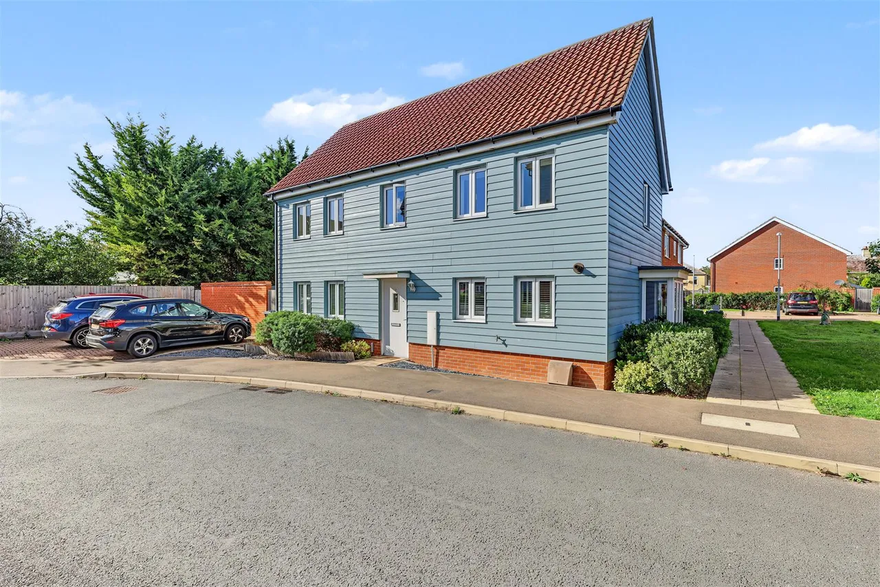 4 bed house for sale, Valerian Gardens, Soham, CB7