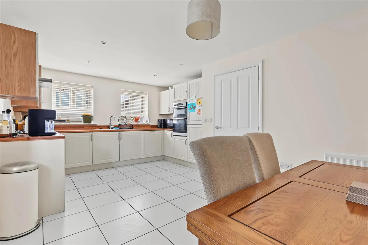 Valerian Gardens, Soham, CB7, photo 7