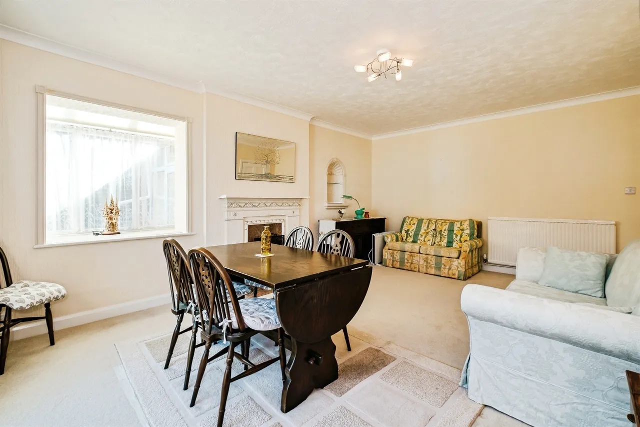 Wallace Avenue, Worthing, BN11, photo 4