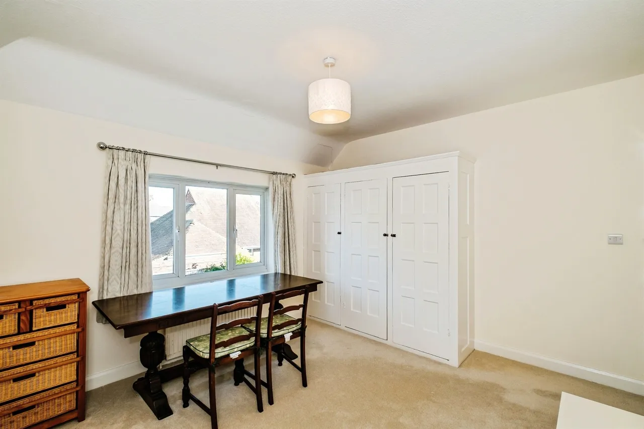 Wallace Avenue, Worthing, BN11, photo 10
