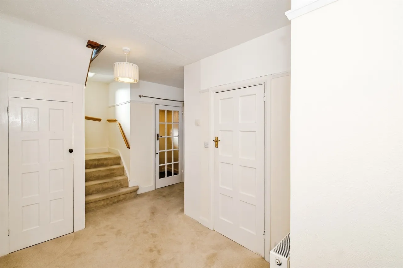 Wallace Avenue, Worthing, BN11, photo 11