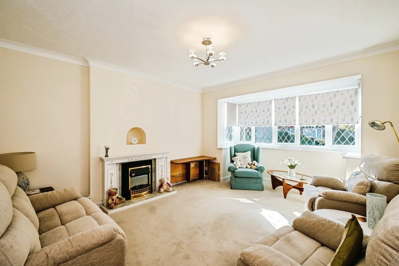 Wallace Avenue, Worthing, BN11, photo 5