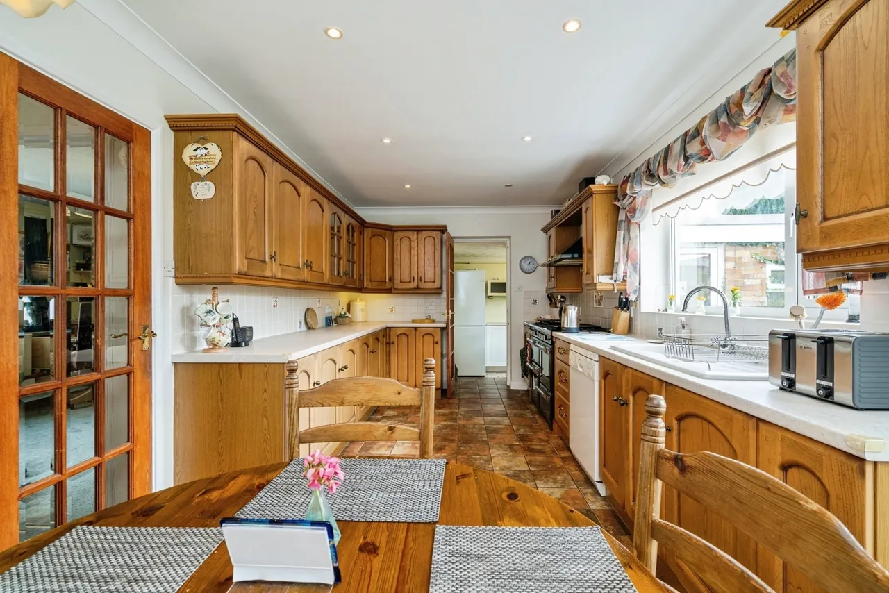 Charles Close, Wroxham, Norwich, Norfolk, NR12, photo 6