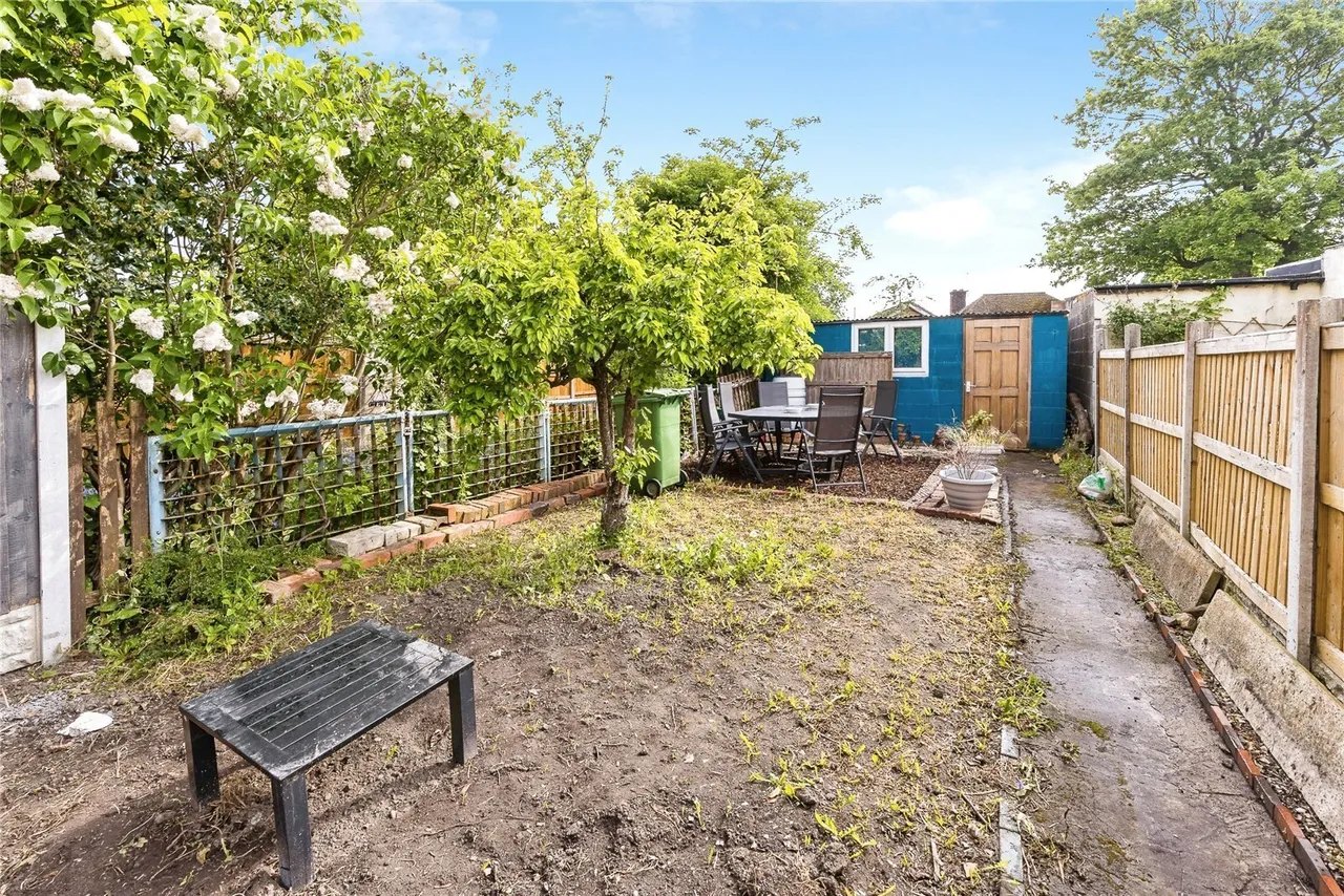 Rhosddu, Wrexham, LL11, photo 13