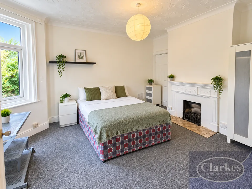 Castle Road, Winton, photo 6