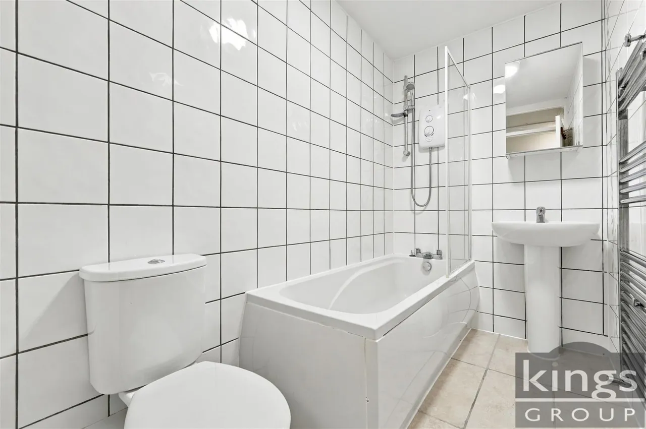 Mahon Close, Enfield, photo 7